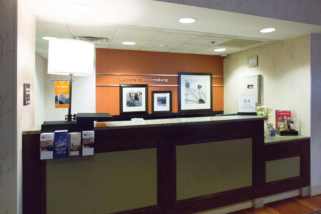 Hampton Inn Bloomsburg Beltér fotó